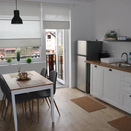 Апартаменты Studio Apartman Tajci Слуни Экстерьер фото
